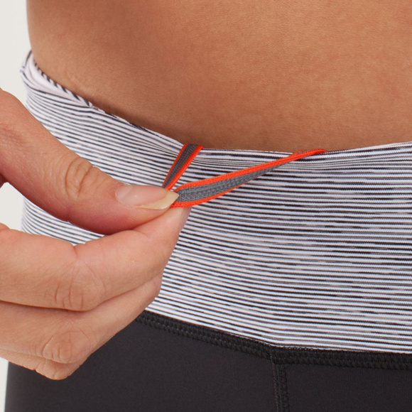 SALE!!! Lululemon Run: Excel Crop - Picture 7 of 8